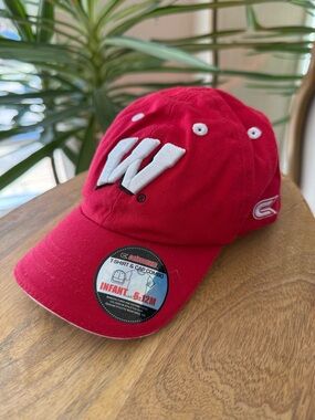 INFANT Wisconsin Badger Colosseum Hat